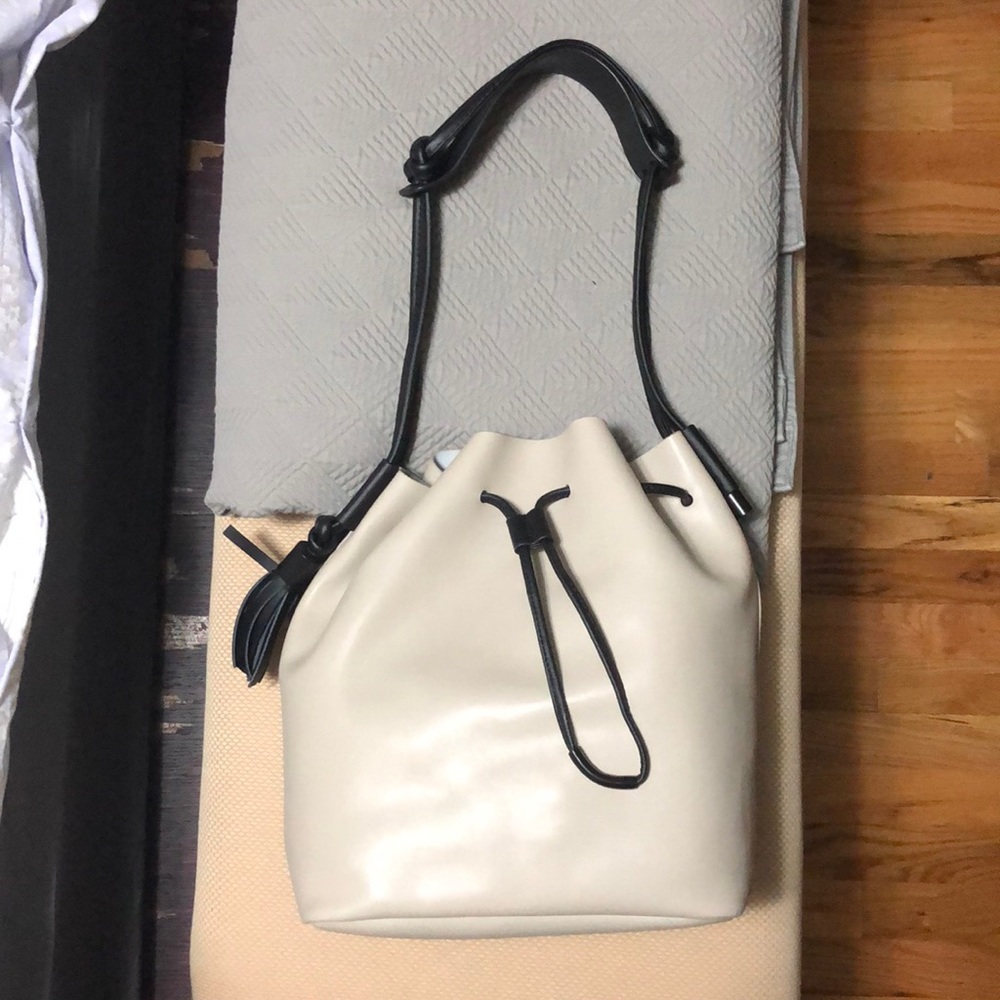 Vince camuto shoulder bag